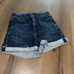 American Eagle Curvy Super Hi Rise Shortie‎ Shorts Size 0 Dark Wash